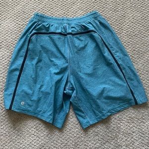 Men’s LULU LEMON workout shorts!